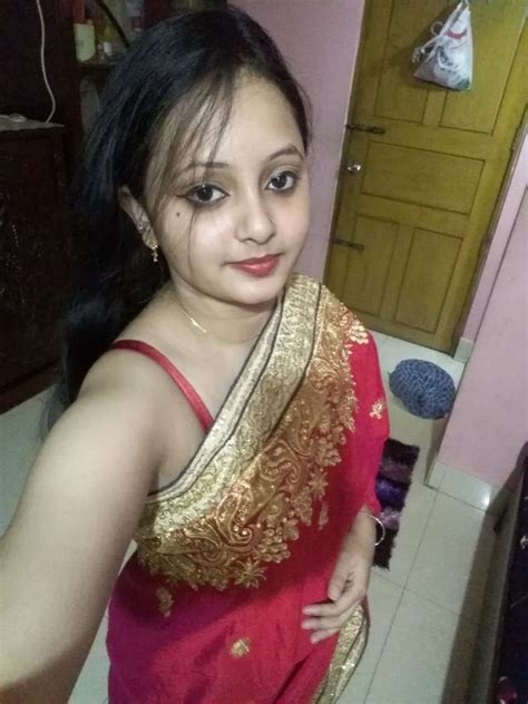 nude desi pics|Sexually Teasing Desi Nude Bhabhi Photo Gallery – 57 Pics